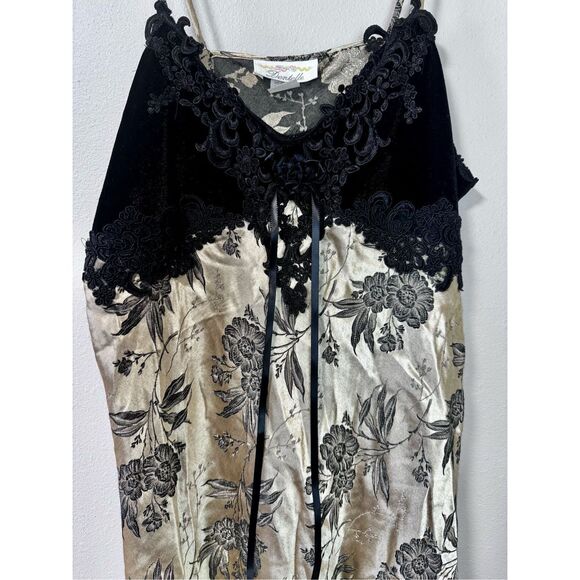 Dentelle Satin Babydoll Intimate Black and Gold Chemise Slip Dress - Picture 2 of 15